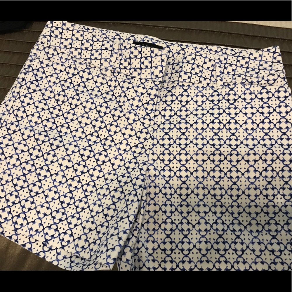 Limited dress shorts